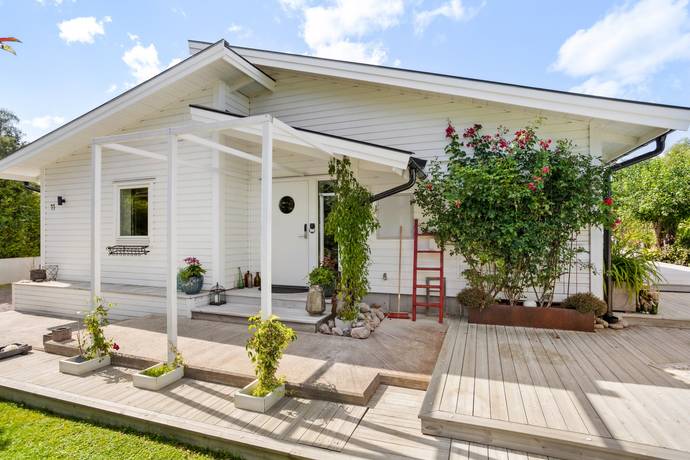 4 rum villa på Lilla Stenby väg 11 Adelsö, Ekerö kommun - bild 3