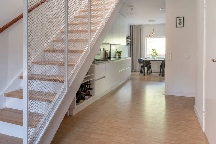 5 rum Radhus på Rådans Gårdsväg 13 Silverdal Sollentuna kommun - bild 6