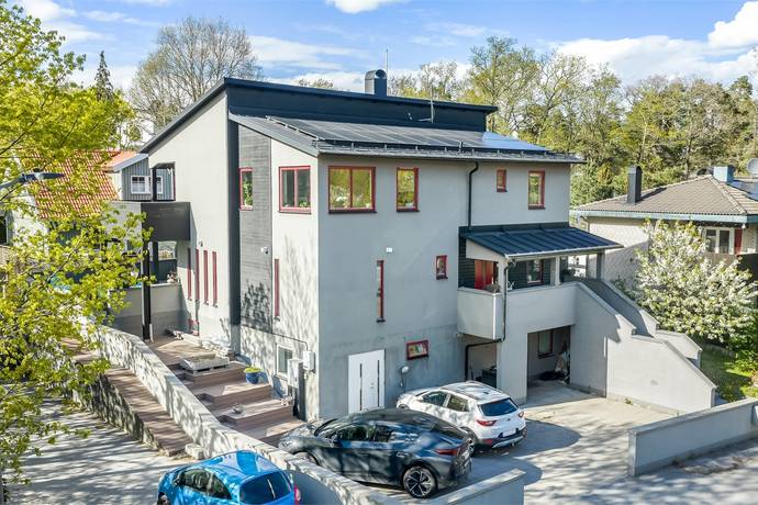 Gamla Södertäljevägen 92A, Segeltorp, Huddinge kommun
