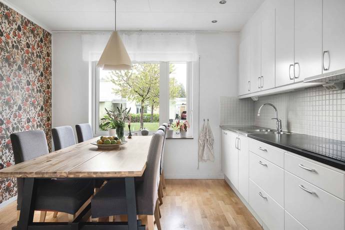 4 rum radhus på Greta Arwidssons väg 39 Gamla Uppsala, Uppsala kommun - bild 2