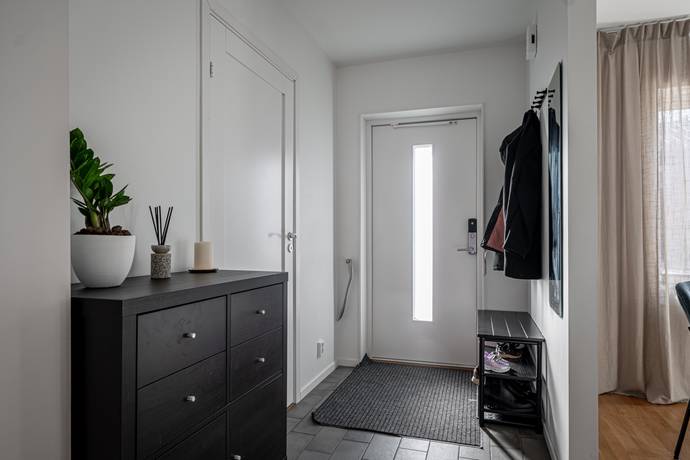 5 rum Radhus på Hagmarksgatan 14B Trädgårdsstaden Skövde kommun - bild 16