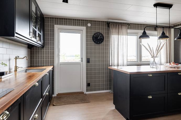 6 rum Villa på Näset 213 Örebro kommun - bild 8