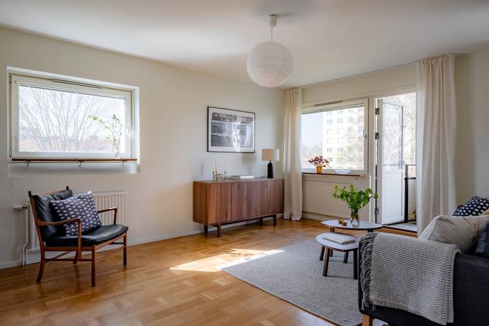 2 rum lägenhet på Öregrundsgatan 18, 3 tr Gärdet, Stockholms kommun - bild 1