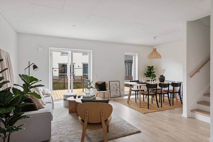 5 rum kedjehus på Sjöstugevägen 16 Arninge/Hägerneholm , Täby kommun - bild 1