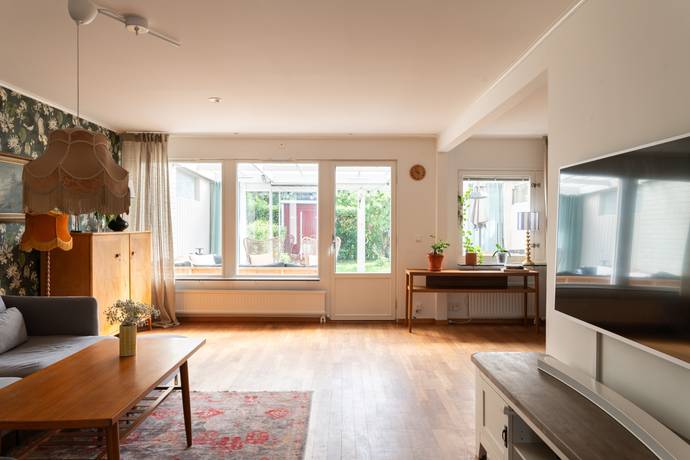 5 rum Radhus på Bronsdolksgatan 5 Brandthovda Västerås kommun - bild 22