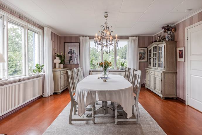 313 m² Villa på Väsbyholmsvägen 35 Mälarbaden Eskilstuna kommun - bild 24