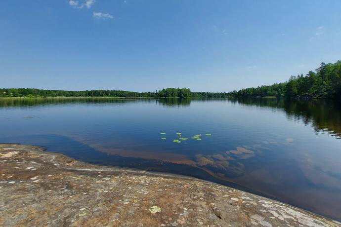 3 rum Vinterbonat fritidshus på Tomta-Ekevägen 82 A & B Tomta Norrtälje kommun - bild 7