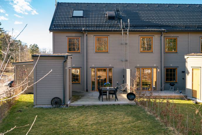 5 rum Radhus på Ejderslingan 50 Wijk Oppgård Upplands Väsby kommun - bild 28