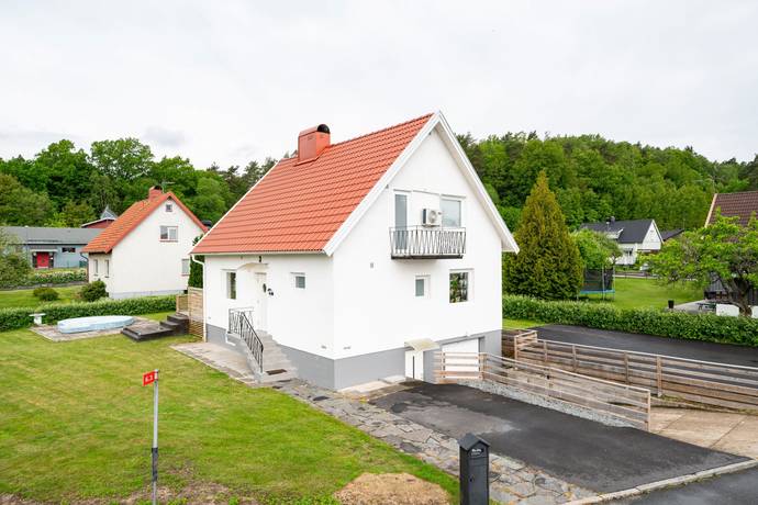 6 rum villa på Korpgatan 3 Kinna, Marks kommun - bild 1