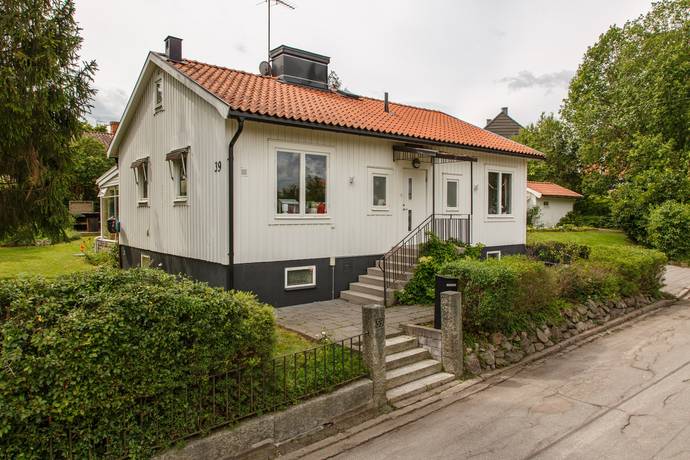 4 rum villa på Arosvägen 39 Blåsbo, Västerås kommun - bild 2