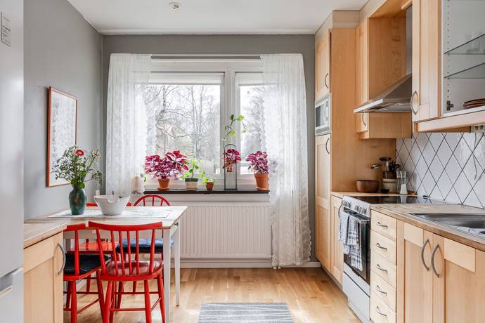 2 rum lägenhet på Norra torlandsgatan 13B Blomängen, Östersunds kommun - bild 2