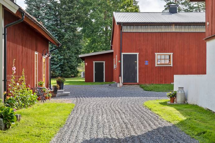 7 rum gård med jordbruk på Mosstorps gård Södermanland, Eskilstuna kommun - bild 4