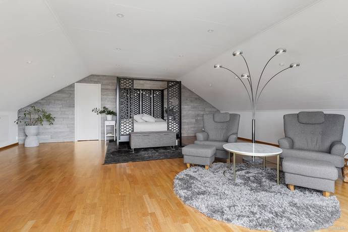 9 rum Villa på Evavägen 20 Hjälmarbaden Örebro kommun - bild 35