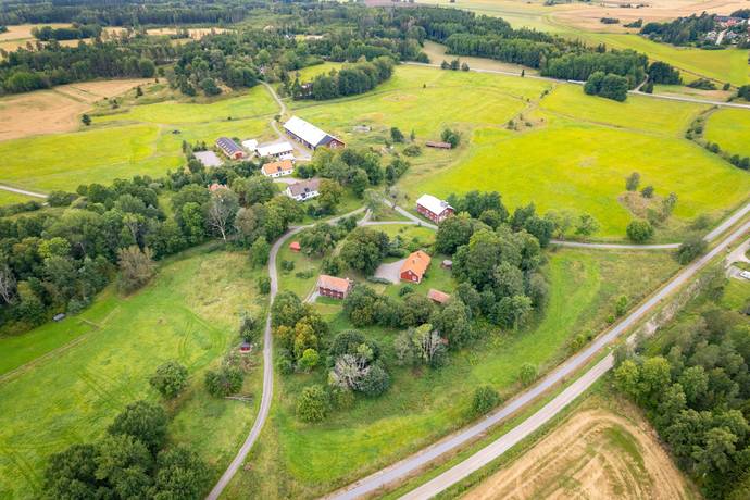 Hällberga Torsberga gård, Hällberga, Eskilstuna kommun