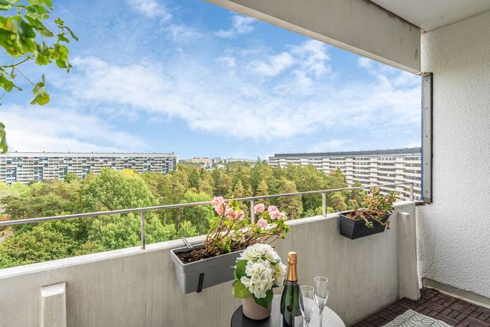Kometvägen 23, högst upp, Grindtorp, Täby kommun