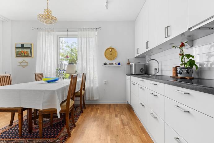 2 rum lägenhet på Packhusallén 8A Tullholmsviken/orrholmen, Karlstads kommun - bild 5