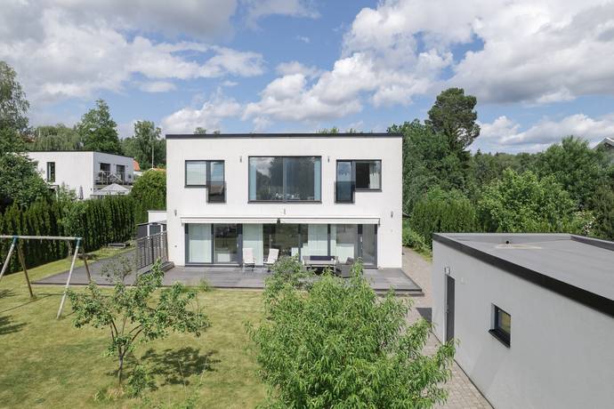 5 rum villa på Backvägen 8 Ensta, Täby kommun - bild 1