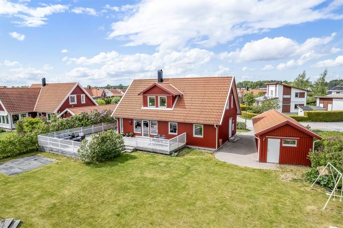 7 rum villa på Drivhusslingan 23 Bro - Rosenängarna, Upplands-Bro kommun - bild 1