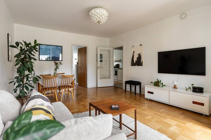 3 rum lägenhet på Skälderviksplan 7, 1 tr Årsta, Stockholms kommun - bild 5