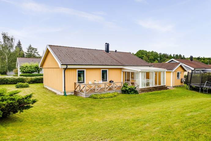 4 rum villa på Laxvägen 17 Kvicksund, Eskilstuna kommun - bild 1