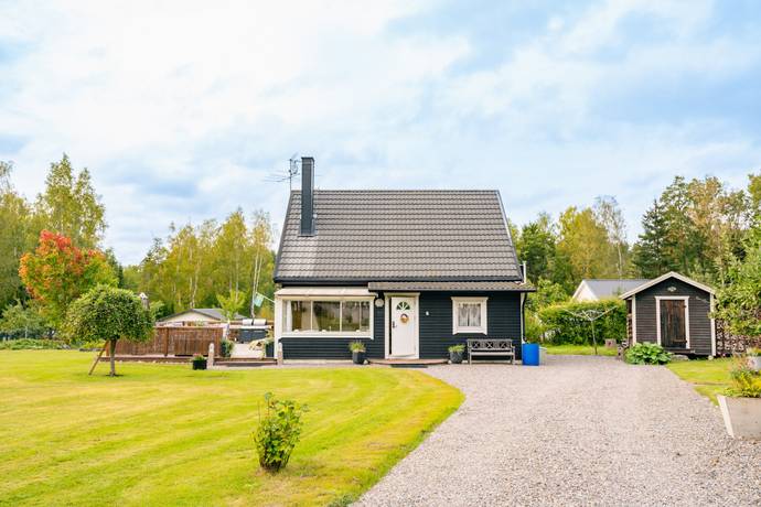villa på Väländarundan 1 Tungelsta, Haninge kommun - bild 1