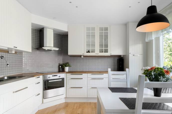 4 rum radhus på Murarstigen 28 Salem, Salems kommun - bild 1