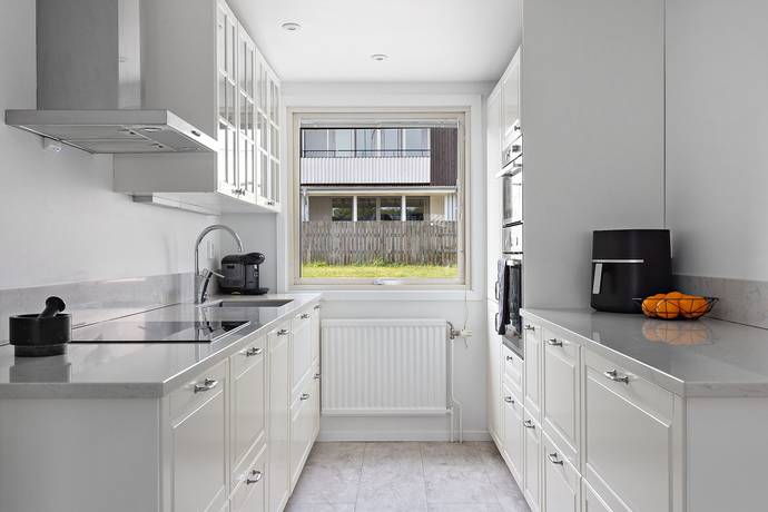 3 rum radhus på Skvaltevägen 6D Hässleholm - Ljungdala, Hässleholms kommun - bild 2