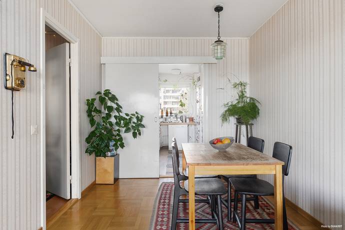 3 rum lägenhet på Domarebacken 6 Norsborg, Botkyrka kommun - bild 4