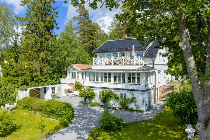 6 rum fritidshus på Högbovägen 1 Ljusterö-Linanäs, Österåkers kommun - bild 2
