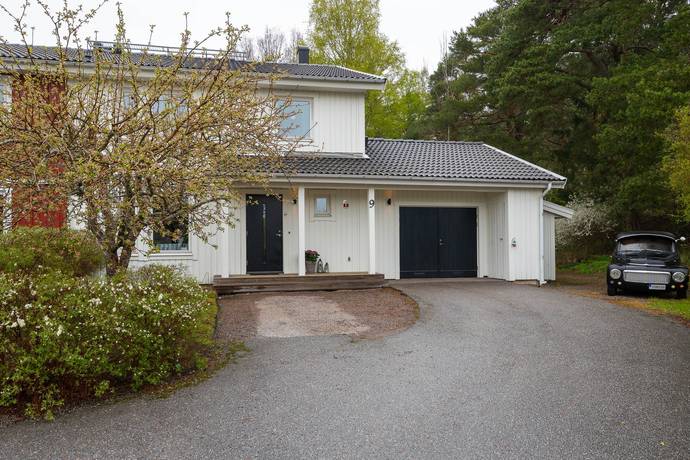 Edeby ängsväg 9, Knivsta, Knivsta kommun