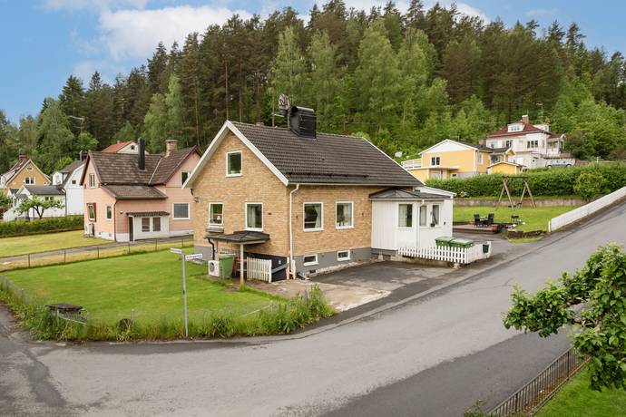 6 rum villa på Svänggatan 8 Norrahammar, Jönköpings kommun - bild 1