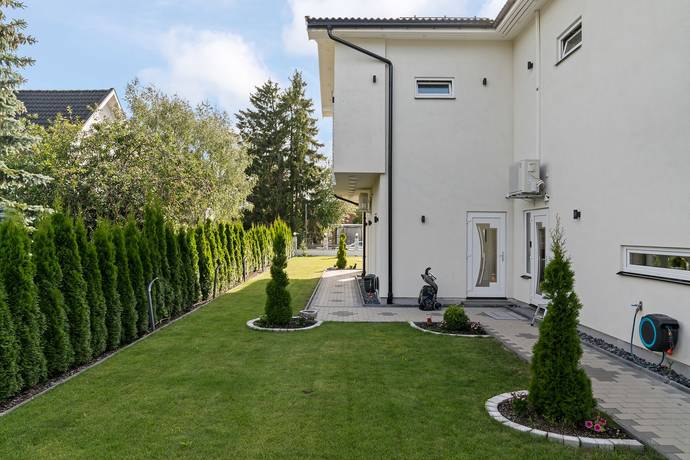 365 m² Villa på Järpvägen 24 Järfälla kommun - bild 50