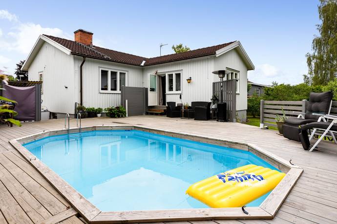 5 rum villa på Odengatan 1 Vikingstad, Linköpings kommun - bild 1