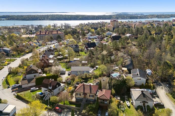 6 rum villa på Badhusgatan 10 Nynäshamn, Nynäshamns kommun - bild 4