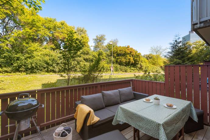 4 rum radhus på Ringstedsgatan 35 Kista, Stockholms kommun - bild 1