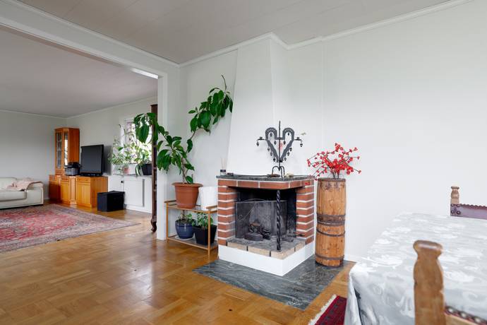 4 rum Villa på Dalstadsvägen 11 Vintrosa Örebro kommun - bild 7
