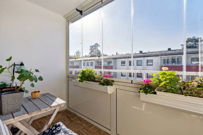 4 rum lägenhet på Huggarvägen 1, 2tr Västerhaninge/Ribby, Haninge kommun - bild 1