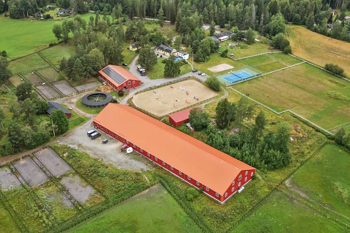 gård utan jordbruk på Hagabergsvägen 11 Västra Rickeby - Gottröra, Norrtälje kommun - bild 2