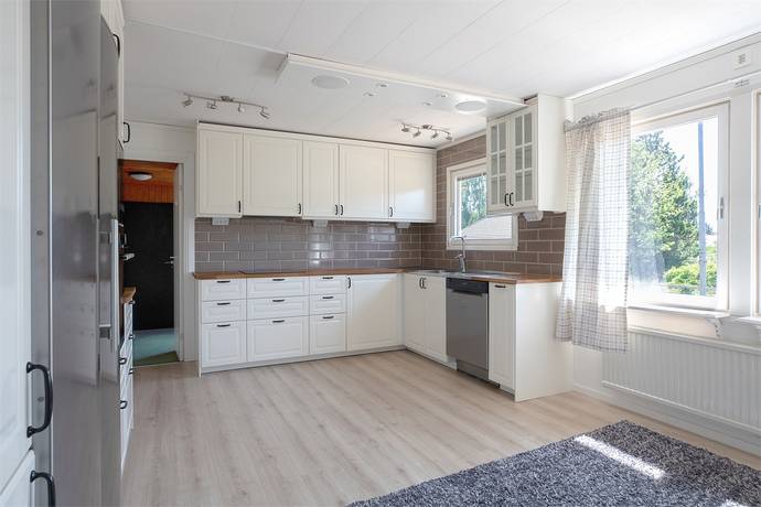 4 rum villa på Ringvägen 3 Blomstermåla, Mönsterås kommun - bild 3