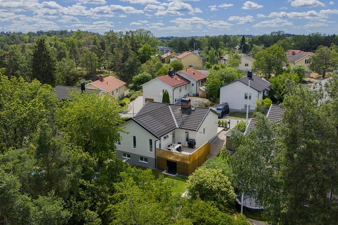 6 rum villa på Knäpparvägen 26 Älvsjö - Långbro, Stockholms kommun - bild 3