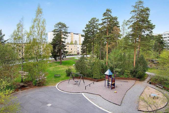 4 rum lägenhet på Lädersättravägen 107 Kallhäll, Järfälla kommun - bild 2