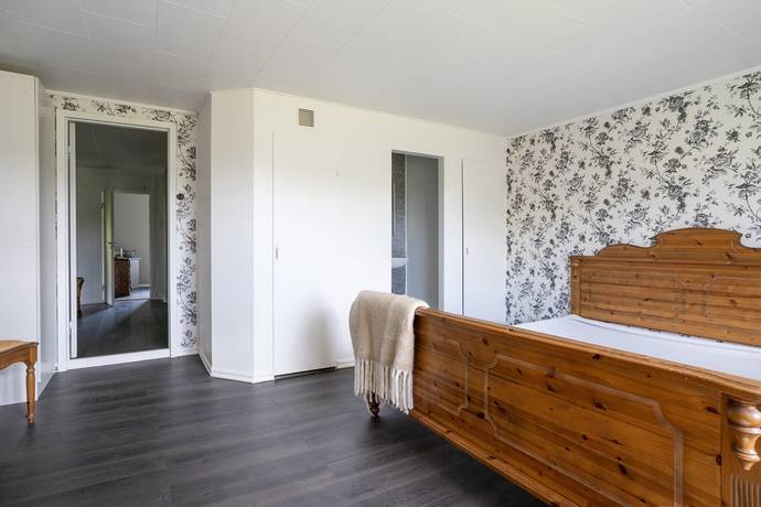 8 rum Gård med skogsbruk på Södra Backen 2 Ärtemark Bengtsfors kommun - bild 43