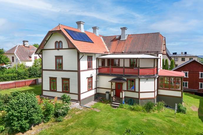 8 rum Villa på Ullungsforsvägen 13 Edsbyn - Borgen Ovanåkers kommun - bild 2