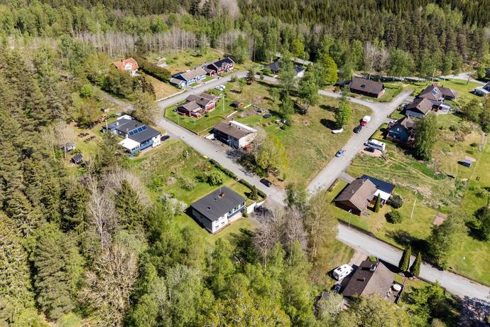 8 rum Villa på Valbacksvägen 13 Ingatorp Eksjö kommun - bild 40