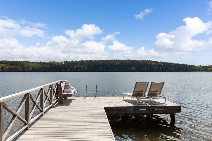Ekerö Skärvik, Ekerö kommun
