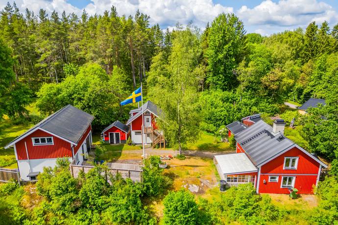 5 rum villa på Tallbacksvägen 15B Handen, Haninge kommun - bild 1