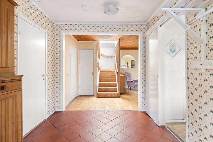 8 rum Villa på Björkgatan 55 Fålhagen Uppsala kommun - bild 12