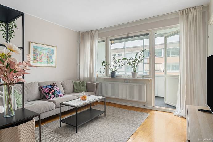 Rönnbärsvägen 3, Tibble, Upplands-Bro kommun