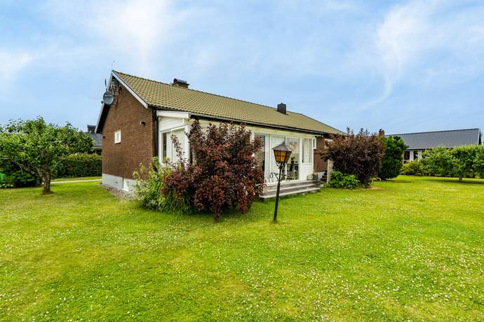 villa på Lärkgatan 2 Askersund, Askersunds kommun - bild 2
