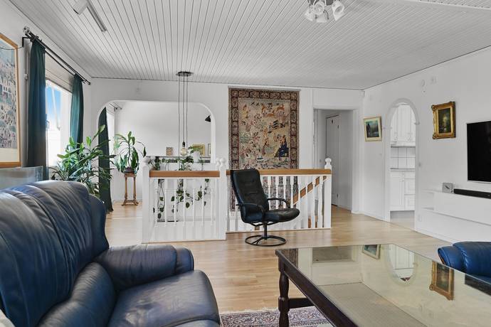 8 rum Villa på Åvägen 6 Runby Upplands Väsby kommun - bild 11